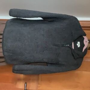 Aerie warm fuzzy long sleeve sweater with a zipper v neck.